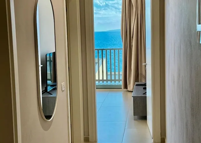 Coast, 1 Bedroom Sea View *